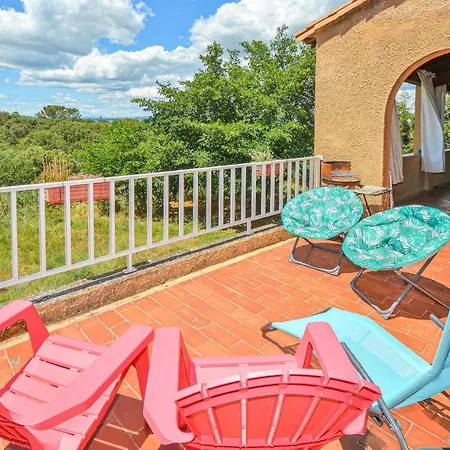 2 Bedroom Cozy Home In Saint-Siffret Dom wakacyjny