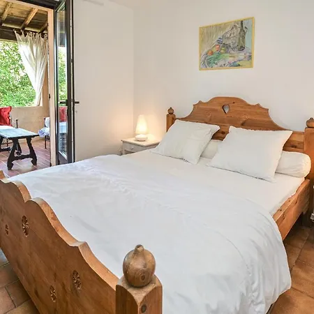 2 Bedroom Cozy In *