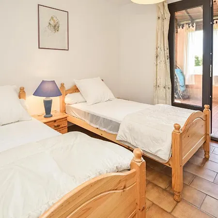 Beautiful Home In Saint-Siffret * Saint-Siffret